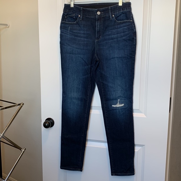 Chico’s Size 0.5R US Size 6R Skinny Jean Dark Indigo - Picture 2 of 9